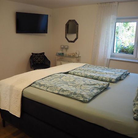 Appartamento Foxxbau - Urlaubswohnen Im Saarschleifenland Merzig Esterno foto